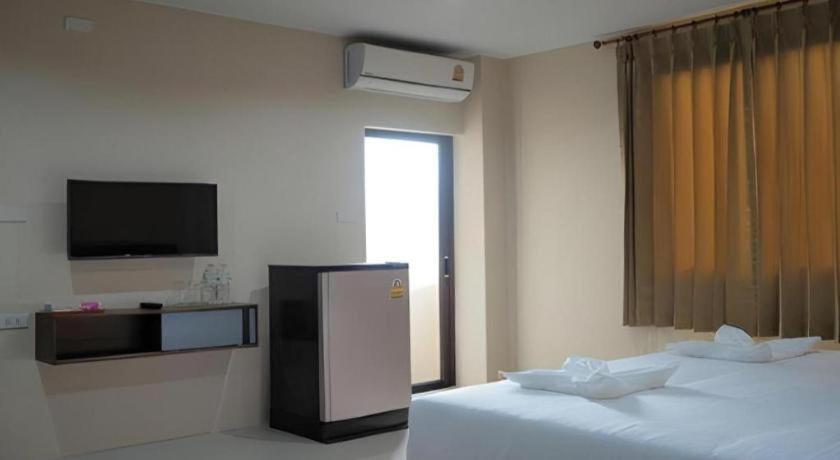 Regent Room Hotel 수랏타니 외부 사진